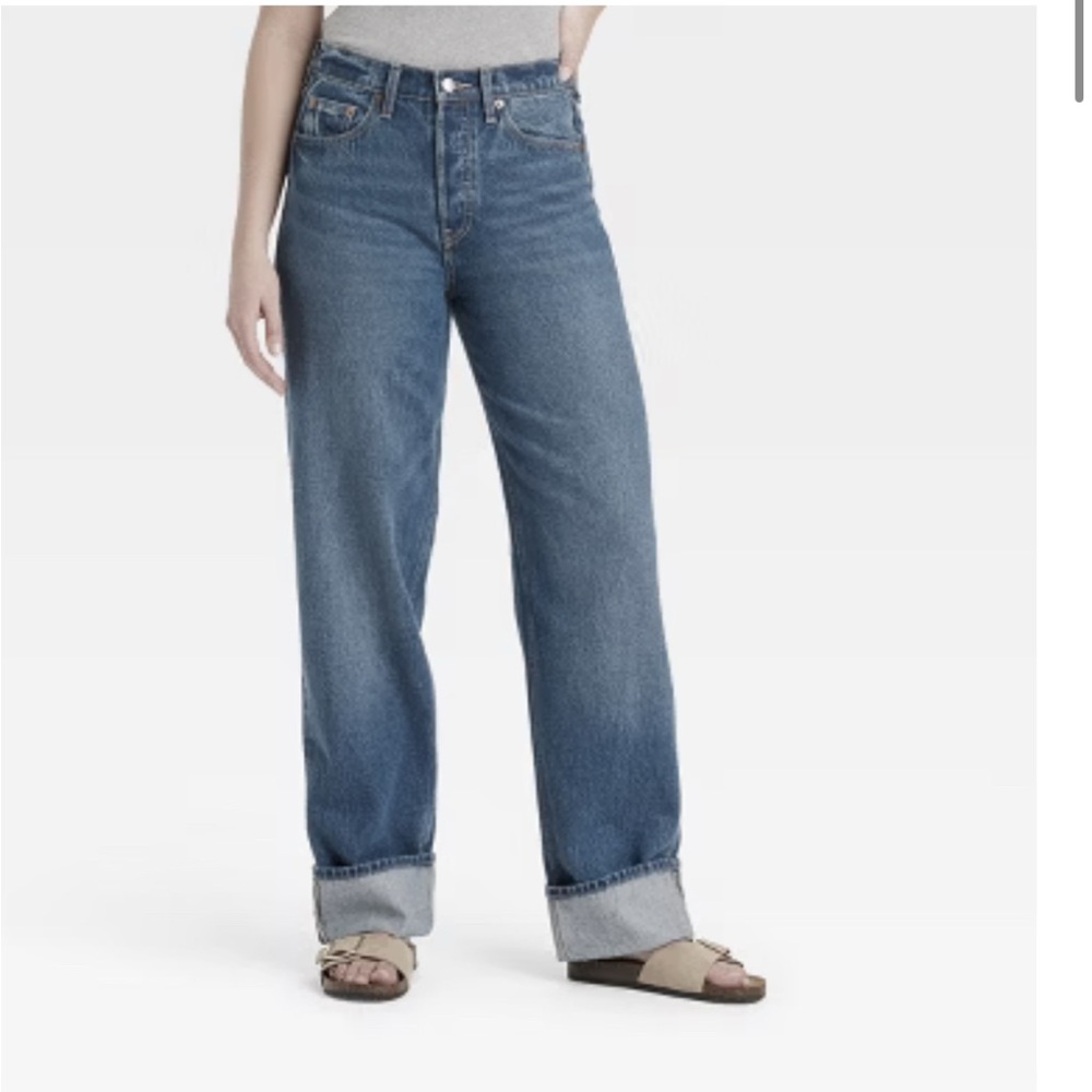 Women's Mid-Rise Cuffed 90's Baggy Jeans - Universal Thread Dark Wash
